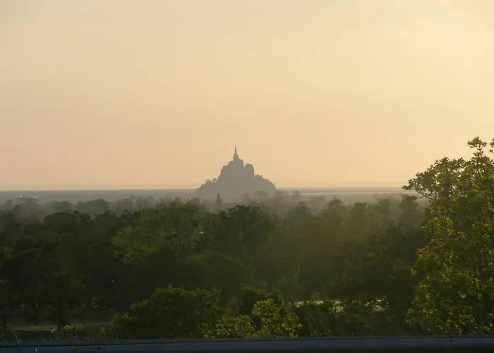 La Maison Bleue Au Coeur Des Plages Du Debarquement * Ver-sur-Mer