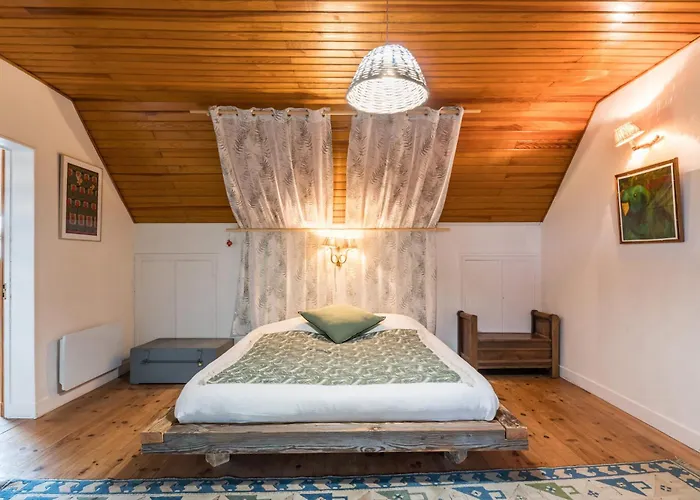 La Maison Bleue Au Coeur Des Plages Du Debarquement Ver-sur-Mer