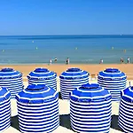 La Maison Bleue Au Coeur Des Plages Du Débarquement Ver-sur-Mer