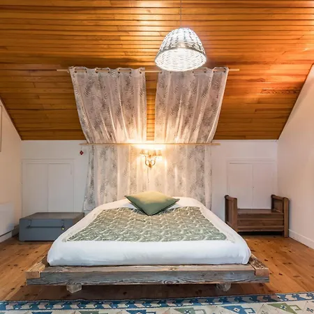 La Maison Bleue Au Coeur Des Plages Du Debarquement Ver-sur-Mer
