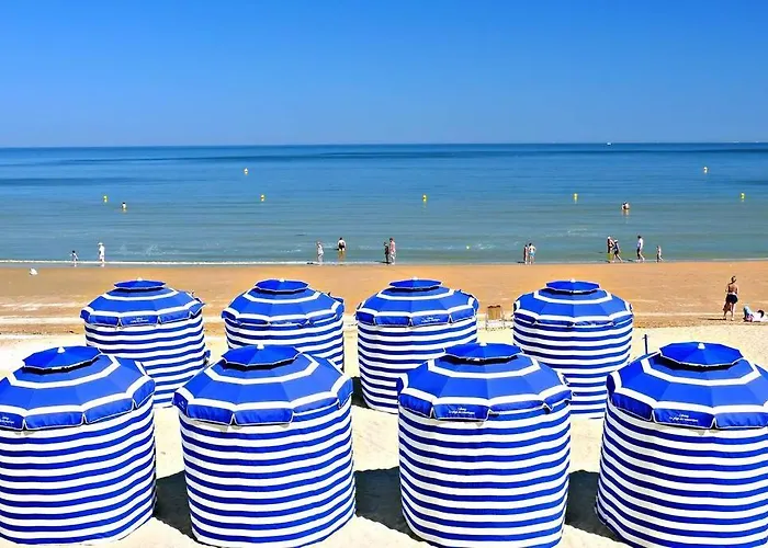 La Maison Bleue Au Coeur Des Plages Du Debarquement Ver-sur-Mer