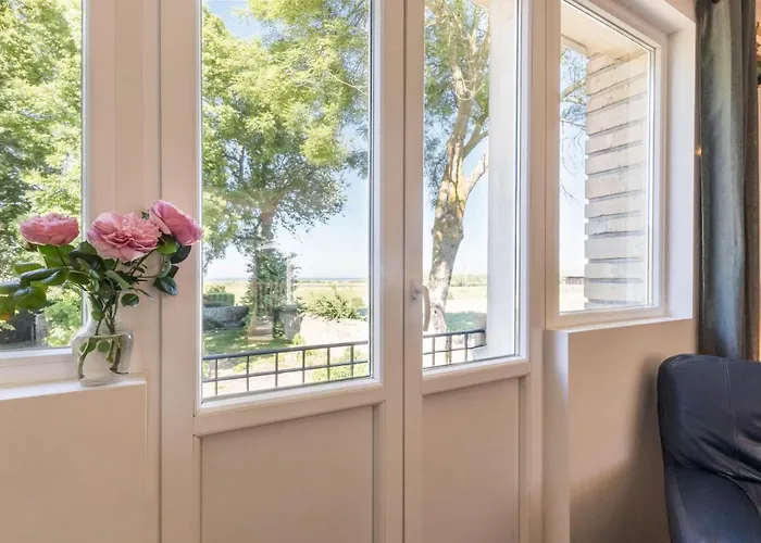 Dom wakacyjny La Maison Bleue Au Coeur Des Plages Du Debarquement